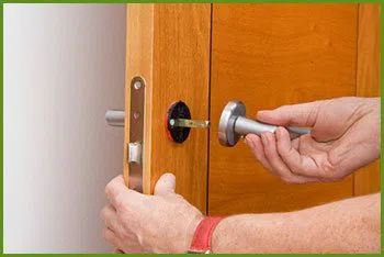 Neighborhood Locksmith Services San Jose, CA 408-484-3870 - 14-install-new-Lock